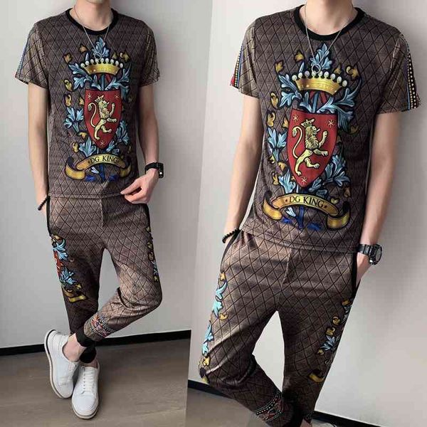 5xl men tracksuits luxury retro print casual short sleeve tshirt pants 2 piece set men's streetwear clothes jogger sports suit 210527, Gray
5xl men tracksuits luxury retro print casual short sleeve tshirt pants 2 piece set men's streetwear clothes jogger sports suit 210527, Gray