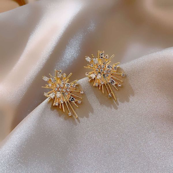 dongdamen 925 silver needle fireworks zircon with metal inlaid diamond earrings net red earrings, Black
dongdamen 925 silver needle fireworks zircon with metal inlaid diamond earrings net red earrings, Black