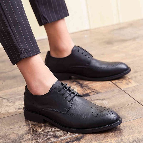 dress shoes men leather outdoor italian design flats hand-polished pointed toe brogue wedding party men 6iim, Black
dress shoes men leather outdoor italian design flats hand-polished pointed toe brogue wedding party men 6iim, Black