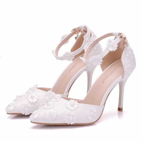 sandals 2021 summer stiletto heel flower pointed white bridal sandals lace toe cap banquet dress large size women's single shoes 6, Black
sandals 2021 summer stiletto heel flower pointed white bridal sandals lace toe cap banquet dress large size women's single shoes 6, Black
