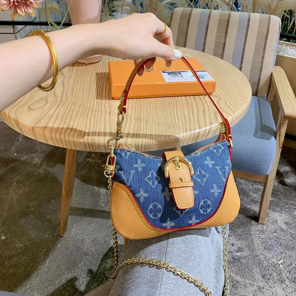 women luxurys designers bags 2021 handbag denim splicing underarm print l old fiower bag genuine leather messenger ladies travel 23*13*5cm, Red;black
women luxurys designers bags 2021 handbag denim splicing underarm print l old fiower bag genuine leather messenger ladies travel 23*13*5cm, Red;black