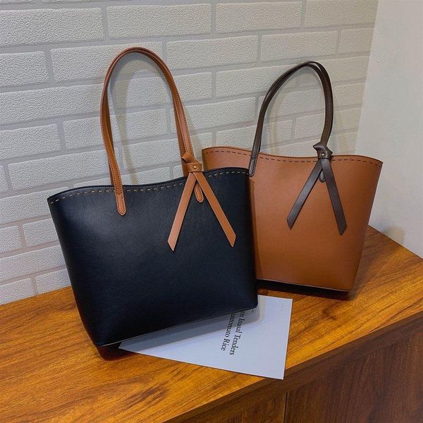 evening bags luxury fashion ladies handbag 2021 large capacity shoulder bag versatile double-sided tote underarm
evening bags luxury fashion ladies handbag 2021 large capacity shoulder bag versatile double-sided tote underarm