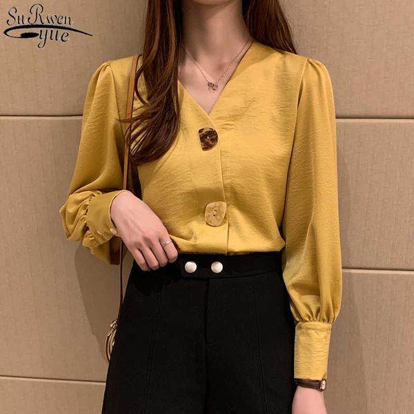 solid woman shirt v-neck women blouses korean all-match lantern long sleeve office lady clothes with button 10567 210527, White
solid woman shirt v-neck women blouses korean all-match lantern long sleeve office lady clothes with button 10567 210527, White