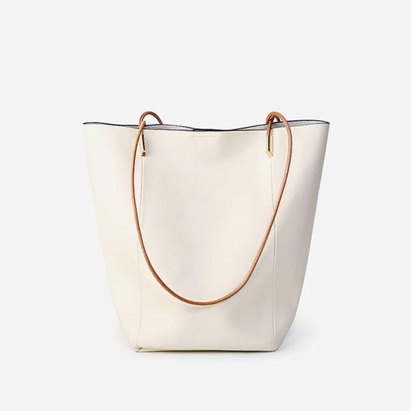 evening bags luxury women cowhide leather handbags fashion big bag women's high capacity designer shoulder
evening bags luxury women cowhide leather handbags fashion big bag women's high capacity designer shoulder