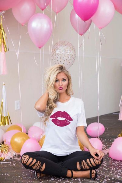 kiss me lips white graphic men t shirt tee and women tees valentines day fashion casual pink, White;black
kiss me lips white graphic men t shirt tee and women tees valentines day fashion casual pink, White;black