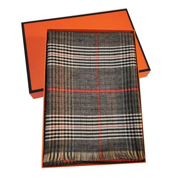 scarves 2021 double-sided classic plaid cashmere women's scarf,autumn winter fur hem british fashion warm and thickened men's scar, Blue;gray
scarves 2021 double-sided classic plaid cashmere women's scarf,autumn winter fur hem british fashion warm and thickened men's scar, Blue;gray