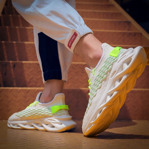 mens sneakers breathable shoes super light casual shoes male fish scale fly-woven sneakers honeycomb insole rubber outsole
mens sneakers breathable shoes super light casual shoes male fish scale fly-woven sneakers honeycomb insole rubber outsole