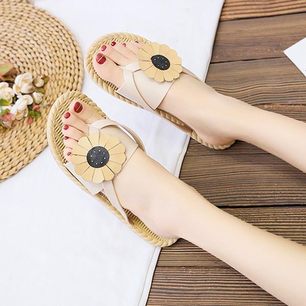 girl's heart flower flip flop women wear antiskid clip foot flat bottom beach shoes net red fashion cool slipper trend slippers, Black
girl's heart flower flip flop women wear antiskid clip foot flat bottom beach shoes net red fashion cool slipper trend slippers, Black