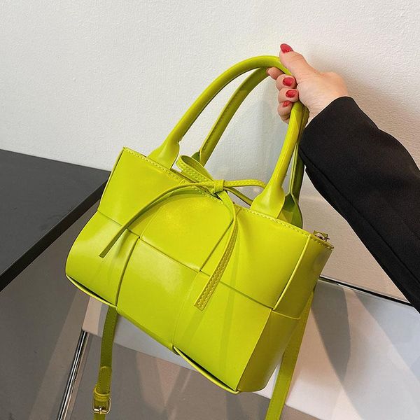 evening bags fashion weave tote shoulder for women 2021 pu leather shopping crossbody bag female handbags and purses
evening bags fashion weave tote shoulder for women 2021 pu leather shopping crossbody bag female handbags and purses