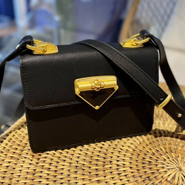 crossbody the tote bag handbag designer wallets bag shoulder bags women's genuine leather luxury fashion brand classic retro softness p
crossbody the tote bag handbag designer wallets bag shoulder bags women's genuine leather luxury fashion brand classic retro softness p