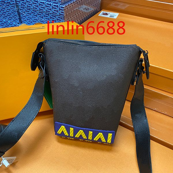 come with latex letter logo net red fashion bag handbag men's new korean version high-capacity single shoulder messenger bags simple te
come with latex letter logo net red fashion bag handbag men's new korean version high-capacity single shoulder messenger bags simple te
