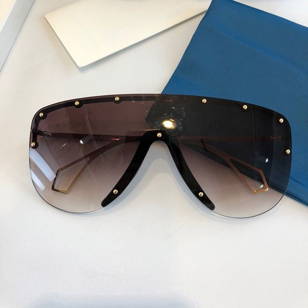 new fashion 0667s sunglasses connected lens big size half frame with small rivets 0667 mask sunglasses popular outdoors with box, White;black
new fashion 0667s sunglasses connected lens big size half frame with small rivets 0667 mask sunglasses popular outdoors with box, White;black