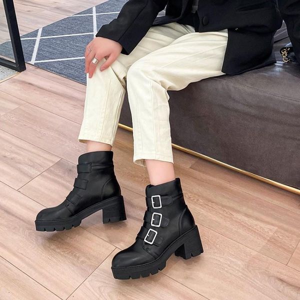 boots platform woman ankle square high heel shoes women buckle thick bottom winter autumn daily short big size34-42, Black
boots platform woman ankle square high heel shoes women buckle thick bottom winter autumn daily short big size34-42, Black
