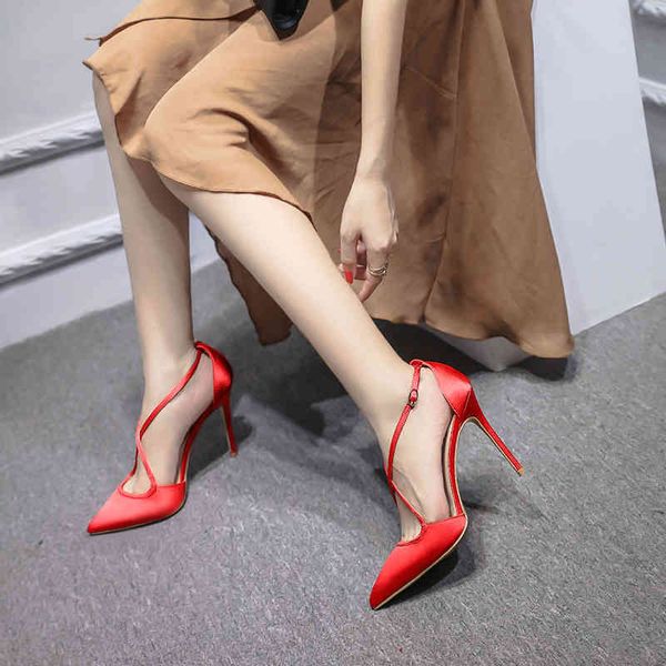 sandals 2021 spring satin high heels female pointed toe hollow lace dress sandals large size bridesmaid party wedding shoes v, Black
sandals 2021 spring satin high heels female pointed toe hollow lace dress sandals large size bridesmaid party wedding shoes v, Black