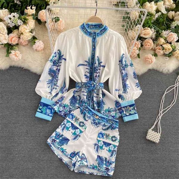 spring women's stand collar single-breasted lantern sleeve shirt with shorts blue/red printing casual suit 210602, White
spring women's stand collar single-breasted lantern sleeve shirt with shorts blue/red printing casual suit 210602, White