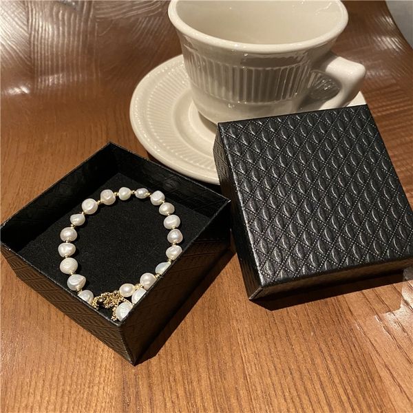 cg1 black gift bagbracelet fashion bag earrings necklace bracelet atmosphere jewelry jewelry packaging boxes boxes fashion pac, Black;white
cg1 black gift bagbracelet fashion bag earrings necklace bracelet atmosphere jewelry jewelry packaging boxes boxes fashion pac, Black;white
