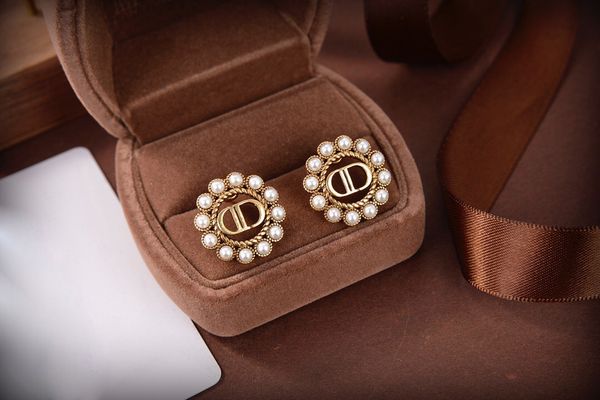 special offer 70% off luxury jewelry letter pearl ring female medieval earrings, Golden;silver
special offer 70% off luxury jewelry letter pearl ring female medieval earrings, Golden;silver