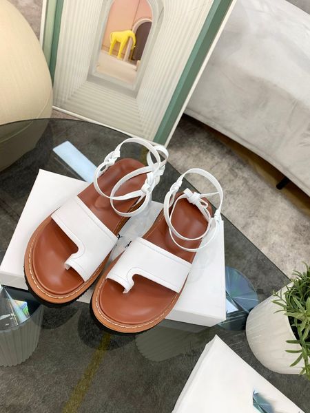 70% off wholesale flip-flops genuine leather sandals lady bow middle heel metal trim, Black
70% off wholesale flip-flops genuine leather sandals lady bow middle heel metal trim, Black