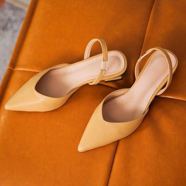 spring and summer 2021 commuter thick heel middle women's shoes bun head sandal women small fresh korean casual version sandals, Black
spring and summer 2021 commuter thick heel middle women's shoes bun head sandal women small fresh korean casual version sandals, Black