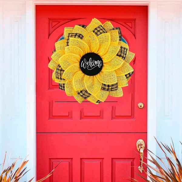 spring 2021 artificial simulation leaf bee sunflower wreath door decor garland wall hanging home party wedding decoration decorative flowers
spring 2021 artificial simulation leaf bee sunflower wreath door decor garland wall hanging home party wedding decoration decorative flowers