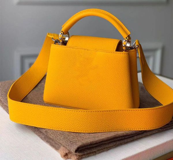 new women handbags crossbody messenger shoulder chain bag good quality genuine leather purses ladies shopping bags with strap, Red;black
new women handbags crossbody messenger shoulder chain bag good quality genuine leather purses ladies shopping bags with strap, Red;black
