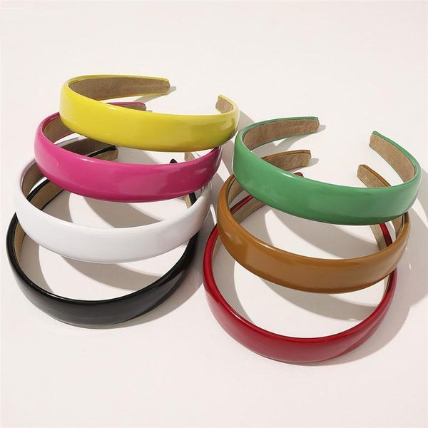 design hair accessories patent wide-brimmed headband fashion band headwear women's imitation leather hairbands1
design hair accessories patent wide-brimmed headband fashion band headwear women's imitation leather hairbands1