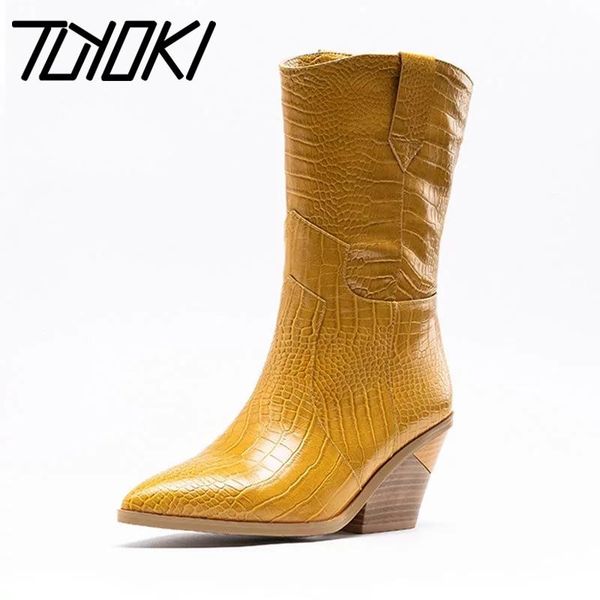 boots tuyoki 10 color plus size 33-46 women mid calf heels 7cm fashion plush warm woman shoes winer high heel botas footwear, Black
boots tuyoki 10 color plus size 33-46 women mid calf heels 7cm fashion plush warm woman shoes winer high heel botas footwear, Black