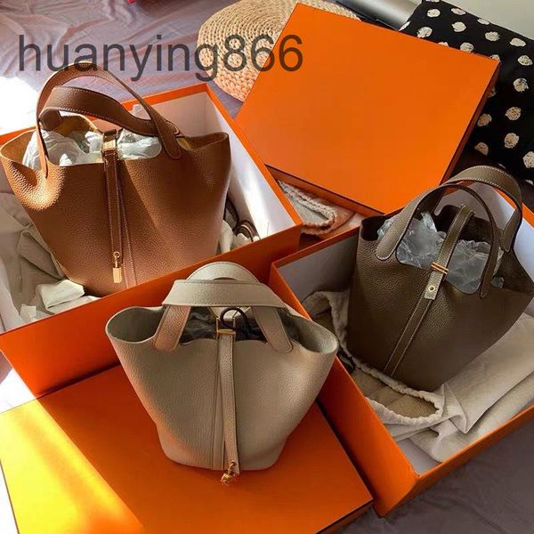 designer h handbags bag 2022 new fashion leather h home food basket women's soft cowhide togo bucket handle
designer h handbags bag 2022 new fashion leather h home food basket women's soft cowhide togo bucket handle