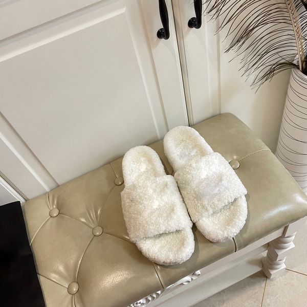 ladies new fashion slides designer shoes classics woolen solid slippers luxury casual white sandals anti slip and wear resistance indoor win, Black 
ladies new fashion slides designer shoes classics woolen solid slippers luxury casual white sandals anti slip and wear resistance indoor win, Black