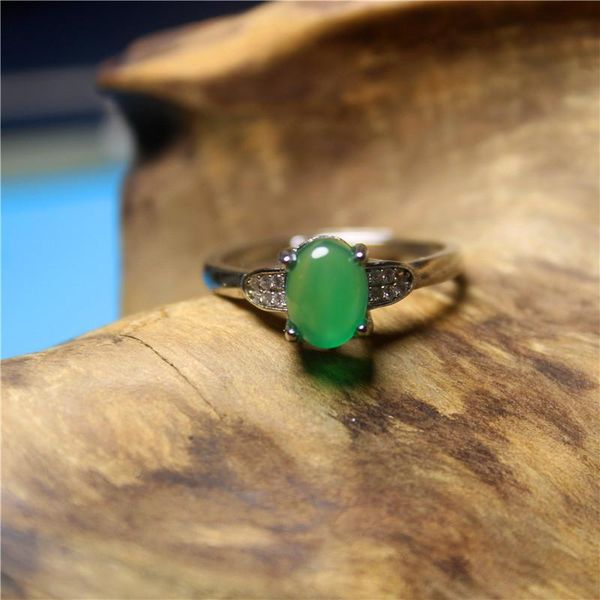cluster rings euro-american wholesale fashion jewelry green chalcedony special silver plated ring for women feature concise namour charm gif, Golden;silver
cluster rings euro-american wholesale fashion jewelry green chalcedony special silver plated ring for women feature concise namour charm gif, Golden;silver