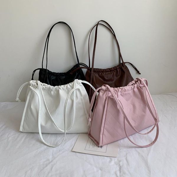 evening bags ladies rhombus embroidery thread handbags pure color pu tote drawstring large capacity shoulder
evening bags ladies rhombus embroidery thread handbags pure color pu tote drawstring large capacity shoulder