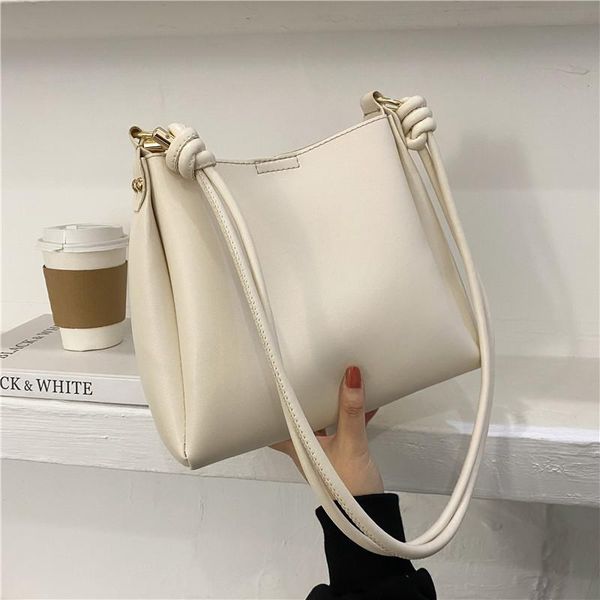 evening bags korean female bag white shoulder large ladies messenger luxury designer purse mobile phone
evening bags korean female bag white shoulder large ladies messenger luxury designer purse mobile phone