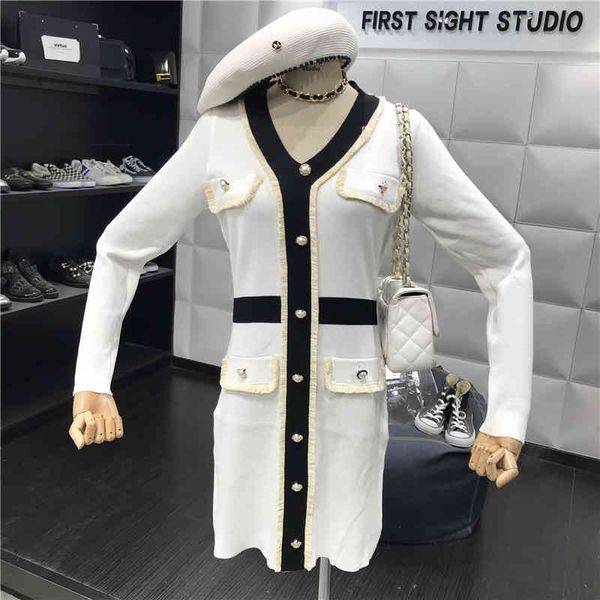 casual dresses women's knitted or crocheted dress with low-cut v and long sleeve, french thin waist fake pocket, fashionable clothing,, Black;gray
casual dresses women's knitted or crocheted dress with low-cut v and long sleeve, french thin waist fake pocket, fashionable clothing,, Black;gray