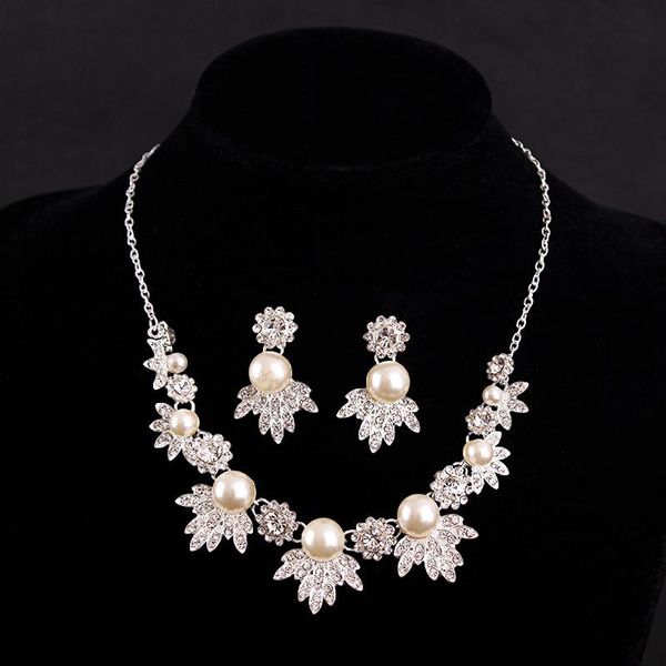 earrings & necklace nigeria jewelry sets for women dubai charm bridal romantic wedding party crystal fashion set, Silver
earrings & necklace nigeria jewelry sets for women dubai charm bridal romantic wedding party crystal fashion set, Silver