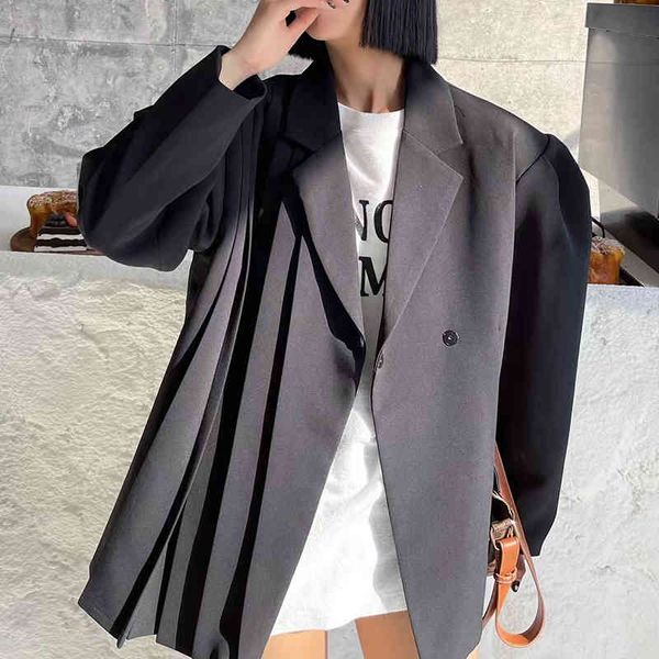 suits black pleated blazer for women notched long sleeve casual loose vintage blazers female fashion clothing 2021, White;black
suits black pleated blazer for women notched long sleeve casual loose vintage blazers female fashion clothing 2021, White;black