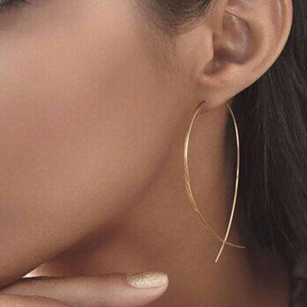 hoop & huggie 2021 fashion punk gold color simple long wire fish for women fine ear earrings jewelry, Golden;silver
hoop & huggie 2021 fashion punk gold color simple long wire fish for women fine ear earrings jewelry, Golden;silver