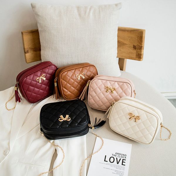 lingge zipper spring and summer 2021 new fashion chain single shoulder messenger small square women's bag
lingge zipper spring and summer 2021 new fashion chain single shoulder messenger small square women's bag