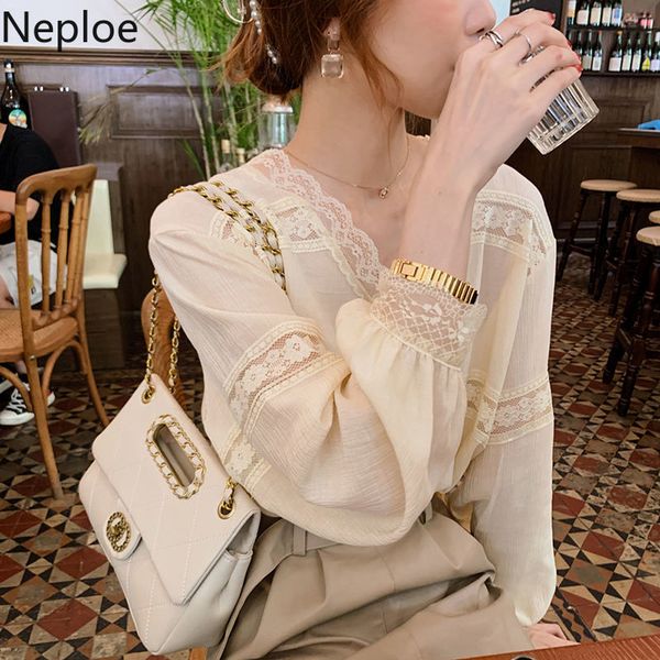 neploe shirts women loose v neck chiffon solid blusas elegant simple fashion plus size ladies blouse korean lace patchwork 210422, White
neploe shirts women loose v neck chiffon solid blusas elegant simple fashion plus size ladies blouse korean lace patchwork 210422, White