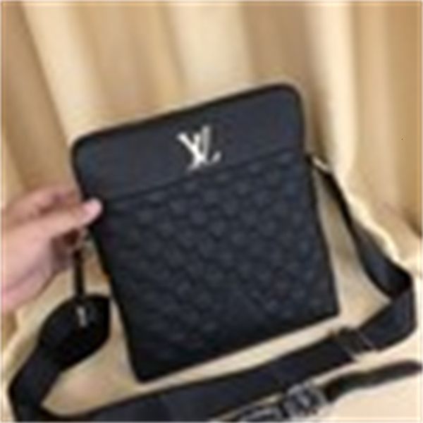 m940-4 messenger bag men messenger crossbody bags shoulder bags business bags pouches q51i, Red;black
m940-4 messenger bag men messenger crossbody bags shoulder bags business bags pouches q51i, Red;black