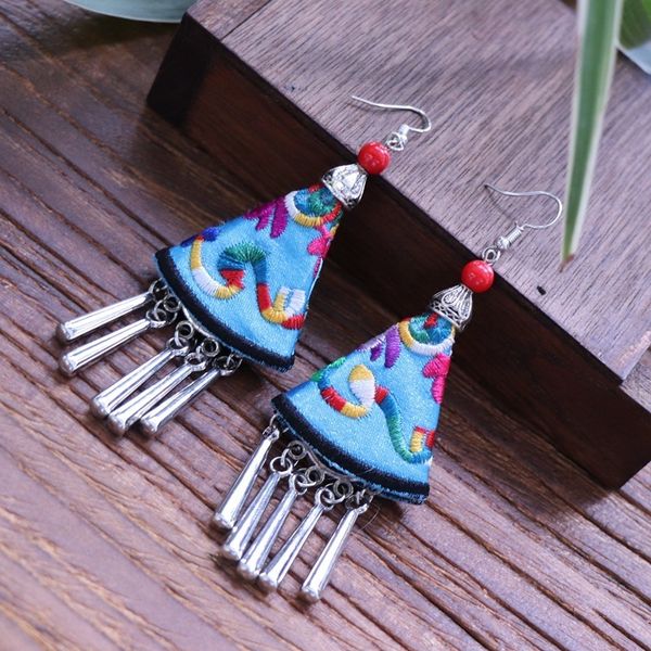 fashion jewelry retro ethnic style personality wild classic embroidered earrings for women, Golden
fashion jewelry retro ethnic style personality wild classic embroidered earrings for women, Golden