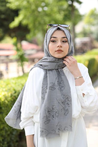 ethnic clothing floral pattern shawl women 2021 fashion hijab, Red 
ethnic clothing floral pattern shawl women 2021 fashion hijab, Red