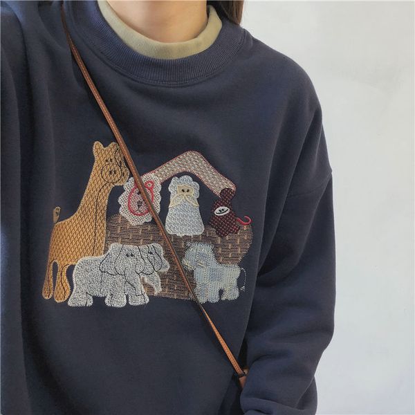 hoodie double cartoon embroidery, thick round collar plush, loose, retro, autumn and winter, Black
hoodie double cartoon embroidery, thick round collar plush, loose, retro, autumn and winter, Black