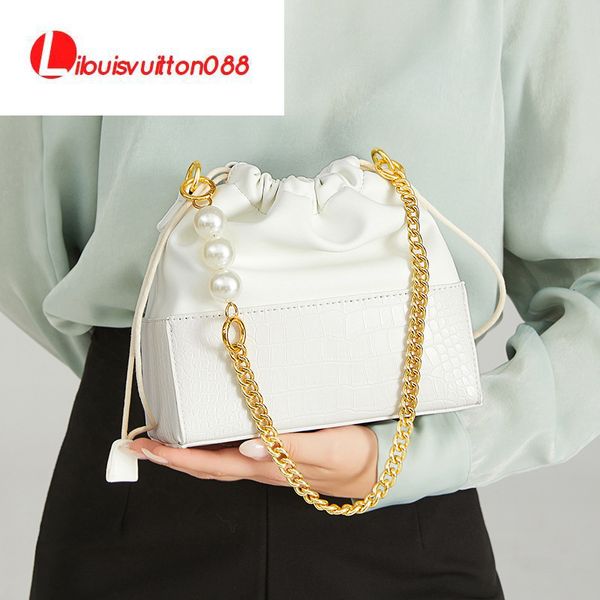 ladies designer handbags wrinkled cloud bag 2021 texture net red women's messenger mini popular bucket this year
ladies designer handbags wrinkled cloud bag 2021 texture net red women's messenger mini popular bucket this year