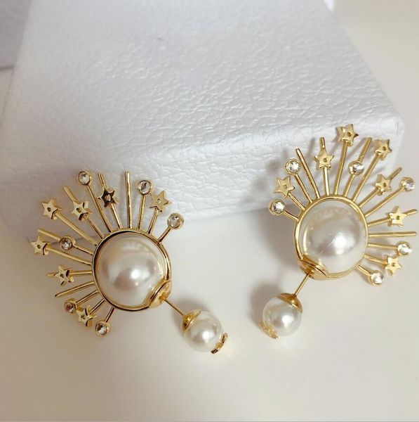 ladies fashion pendants and chandeliers pearl stud earrings luxury big brand ladies party wedding couple gifts bride engagement jewelry, Silver
ladies fashion pendants and chandeliers pearl stud earrings luxury big brand ladies party wedding couple gifts bride engagement jewelry, Silver