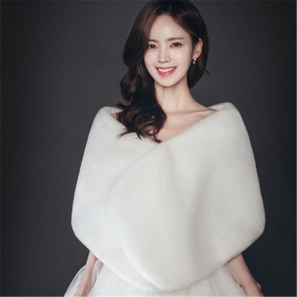 wraps & jackets bealegantom luxury 2021 stock white winter warm wedding bridal cape fur jacket party qa1659
wraps & jackets bealegantom luxury 2021 stock white winter warm wedding bridal cape fur jacket party qa1659