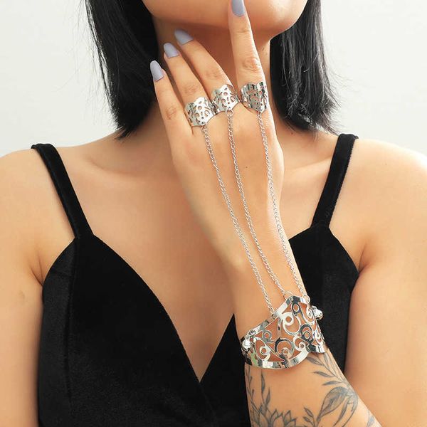 new simple and retro national style antique ring bracelet with fashionable temperament and exaggerated one-piece bracelet q0719, Black
new simple and retro national style antique ring bracelet with fashionable temperament and exaggerated one-piece bracelet q0719, Black