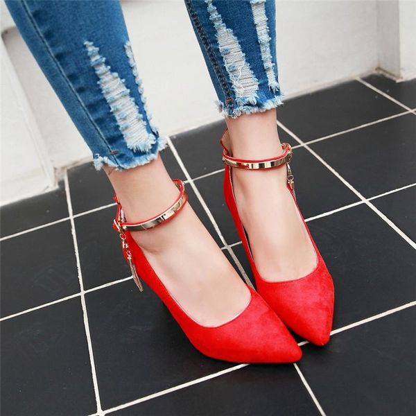 dress shoes ymechic 2021 summer women pointed toe ankle strap chains bead flock high heel party black red lady pumps plus size
dress shoes ymechic 2021 summer women pointed toe ankle strap chains bead flock high heel party black red lady pumps plus size