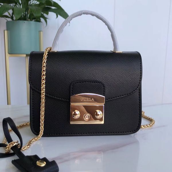 wholesale chain classic bag small new leather square ins super fire single shoulder slant across lock bag women yw ywluxurys designers bag
wholesale chain classic bag small new leather square ins super fire single shoulder slant across lock bag women yw ywluxurys designers bag