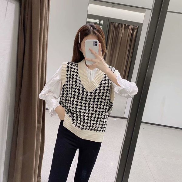 sweaters women fashion plaid casual knitted vest sweater v neck sleeveless elegant female waistcoat office ladies chic cqcq 2p2e, White;black
sweaters women fashion plaid casual knitted vest sweater v neck sleeveless elegant female waistcoat office ladies chic cqcq 2p2e, White;black