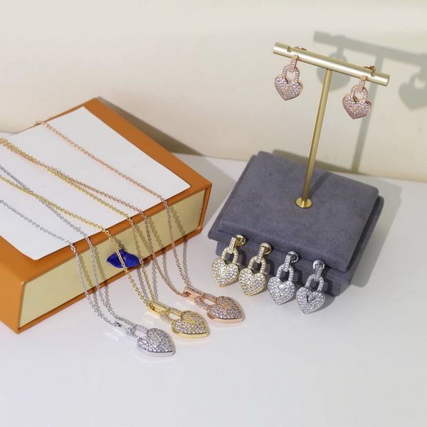 europe america fashion style jewelry sets lady women gold/silver/rose-colour engraved v initials setting full diamond heart lock charm neckl
europe america fashion style jewelry sets lady women gold/silver/rose-colour engraved v initials setting full diamond heart lock charm neckl